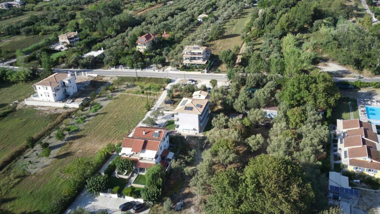 Queen Bay Studios Vasilikí Extérieur photo
