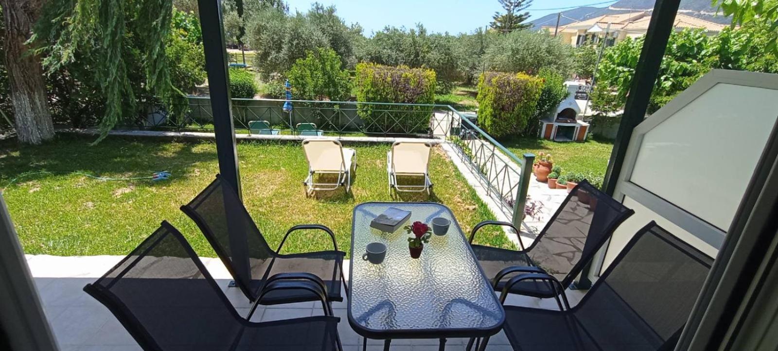 Queen Bay Studios Vasilikí Extérieur photo